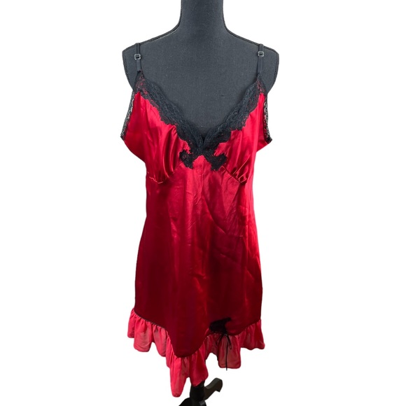 Delicates Women’s Red‎ Floral Satiny Chemise Nighty and Kimono Robe Size 2XL - Picture 3 of 7